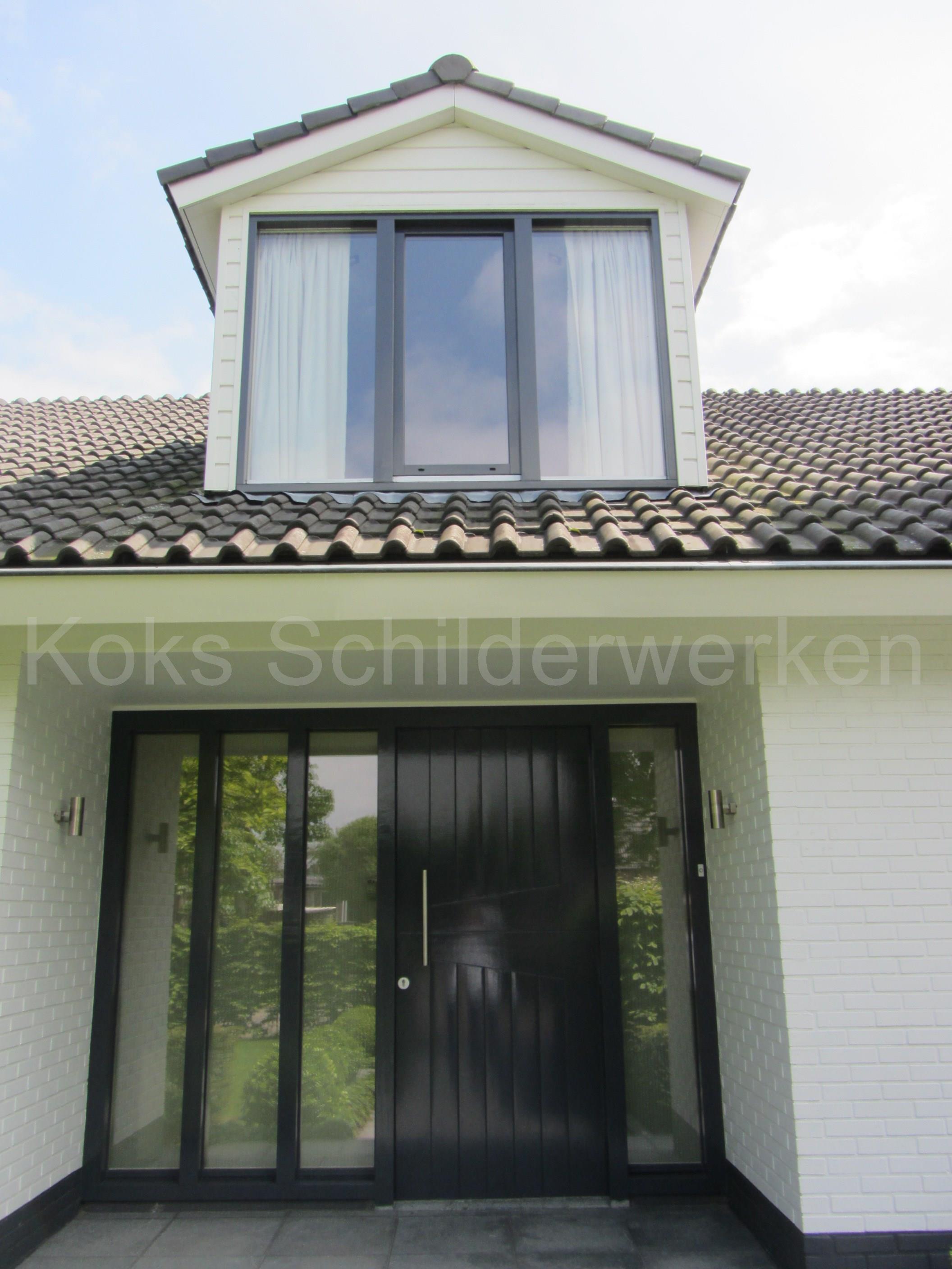 Schilderwerk van een luxe villa in Middelrode